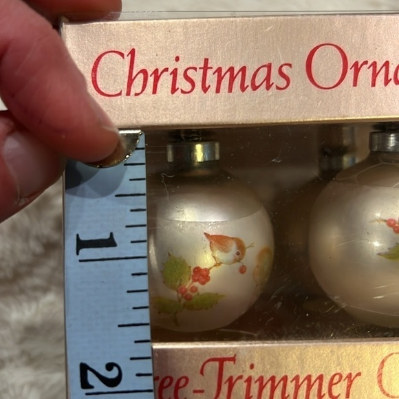 4 Vintage 1975 Hallmark ornaments Little Miracles by Ruth Morehead - Picture 11 of 11